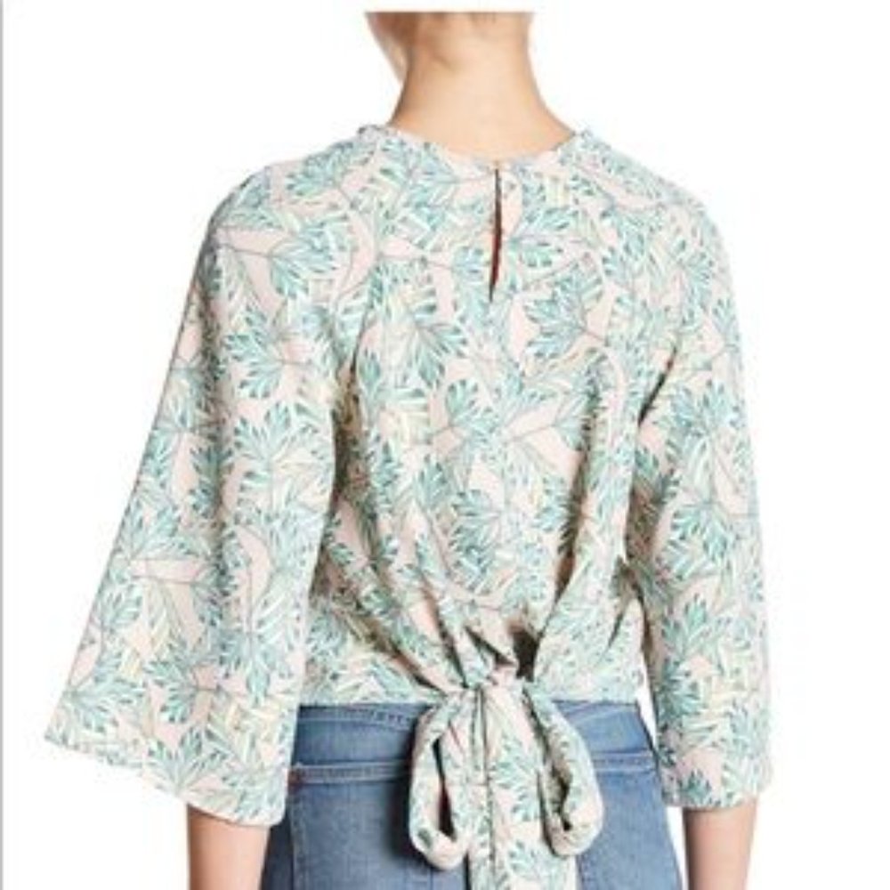 3/$30 CODEXMODE Nordstrom Pink Palm Leaf Blouse - Picture 2 of 7